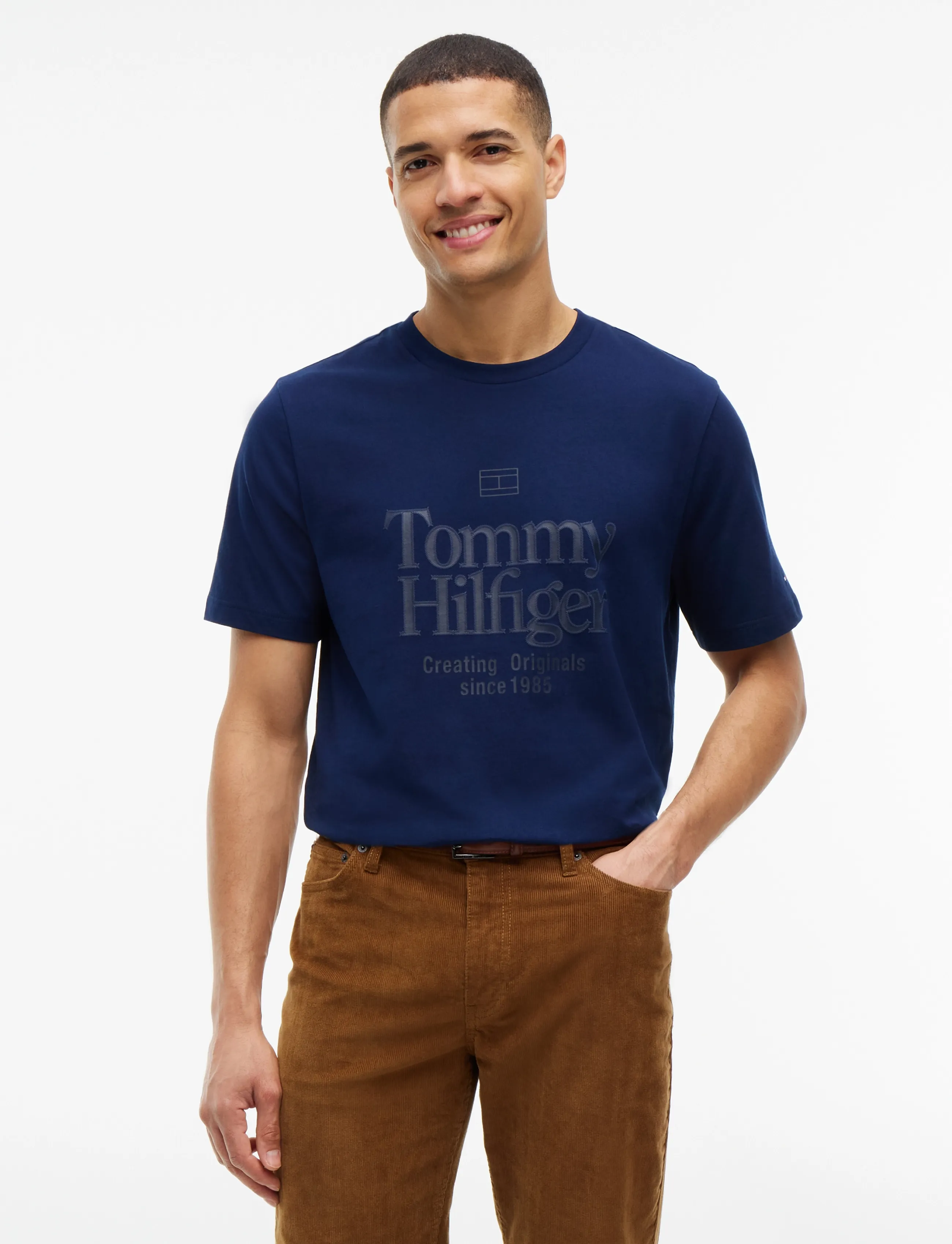 Tommy Hilfiger FRONT TEXT SEASONAL GRAPHIC TEE - Inspiration - CARBON NAVY / navy