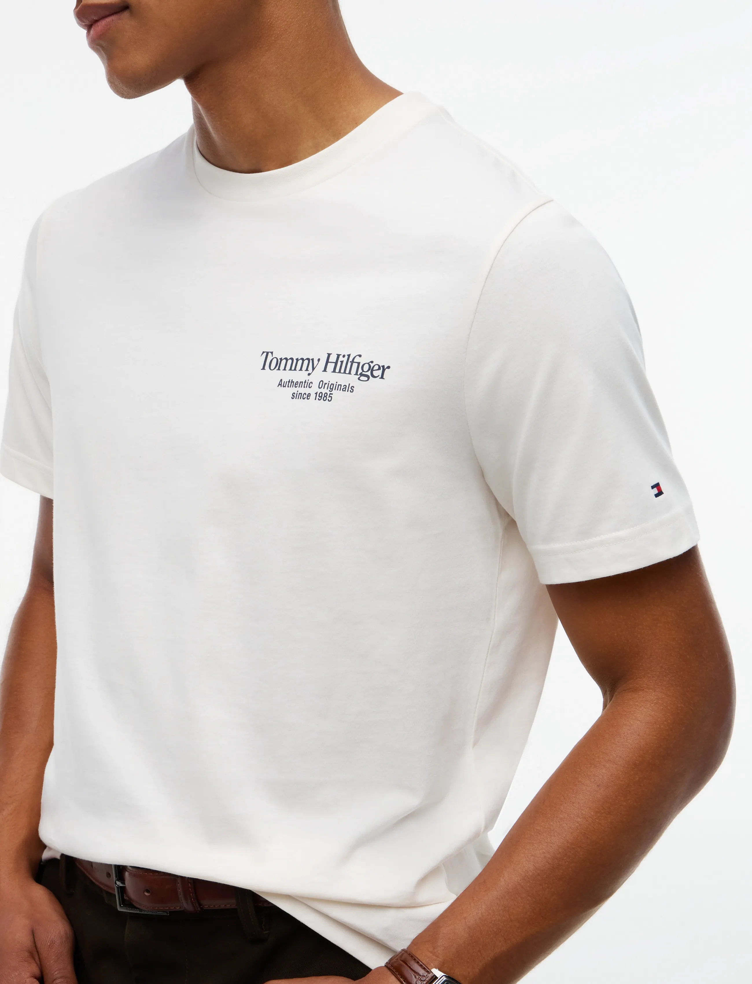 Tommy Hilfiger - BACK TEXT SEASONAL GRAPHIC TEE - lühikeste varrukatega t-särgid - ivory petal - 4