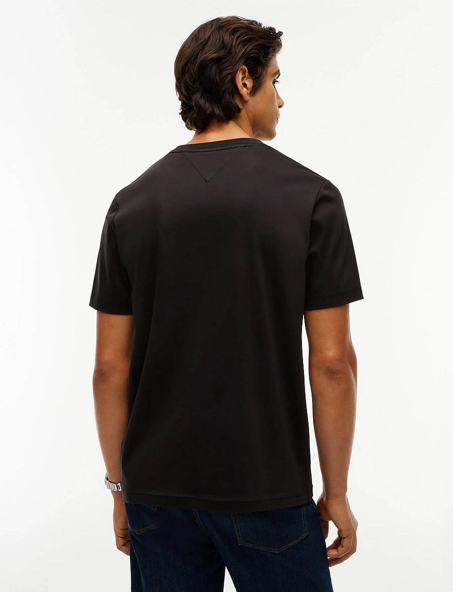 Tommy Hilfiger - INTERLOCK EMBOSSED T-SHIRT - kurzärmelige t-shirts - black - 2