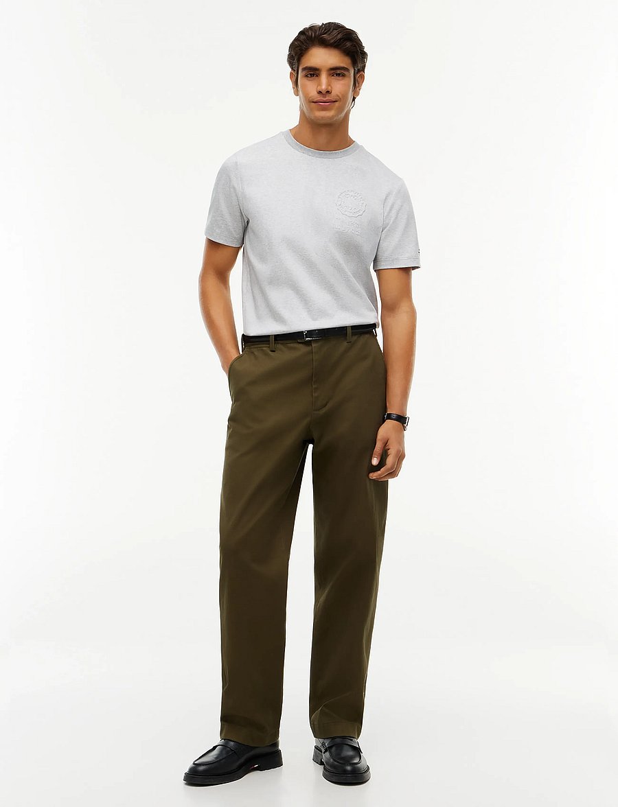 Tommy Hilfiger - INTERLOCK EMBOSSED T-SHIRT - kurzärmelige t-shirts - light grey heather - 4