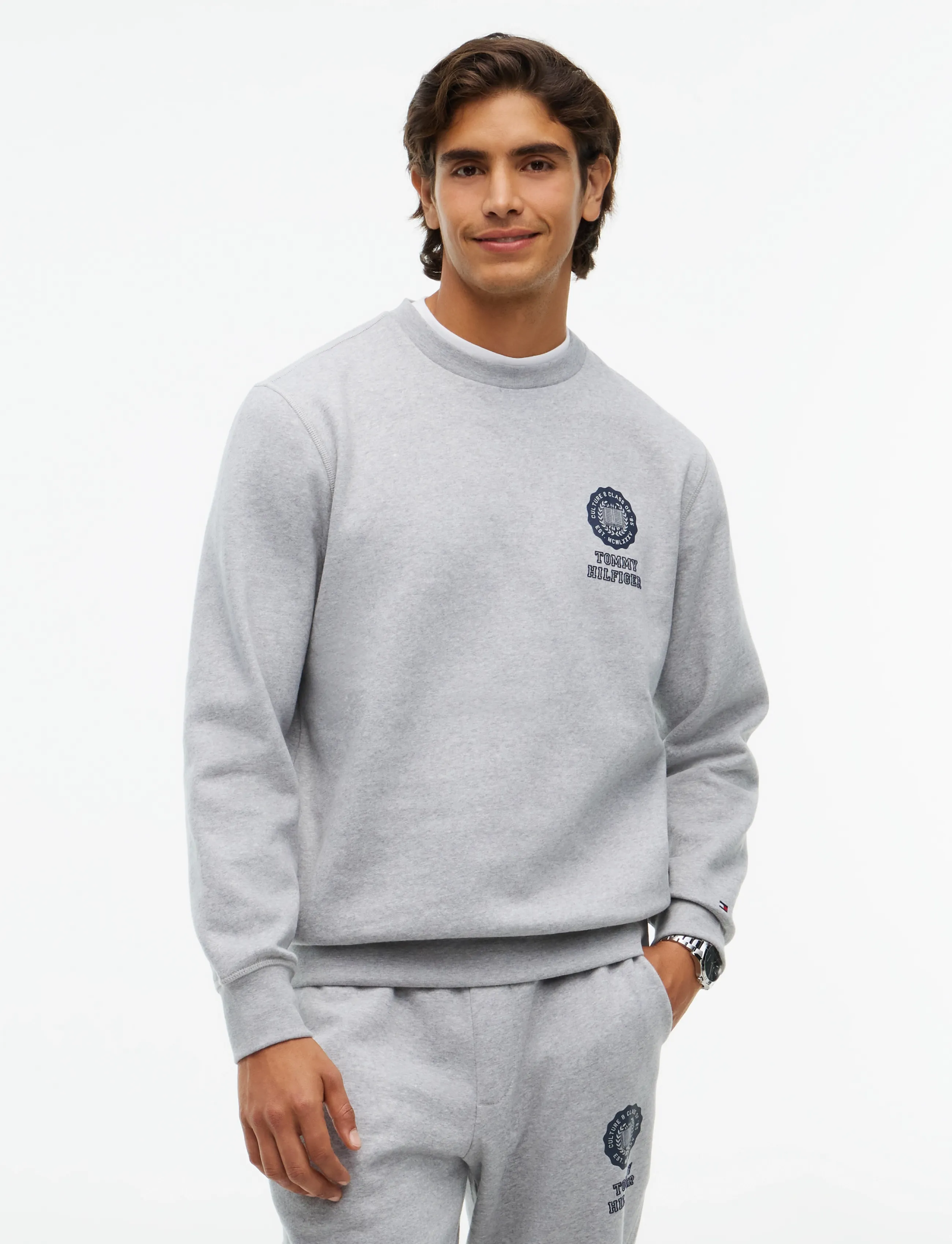 Tommy Hilfiger VARSITY ROUNDEL REG FLEECE CREW - Kleidung - LIGHT GREY HEATHER / grey