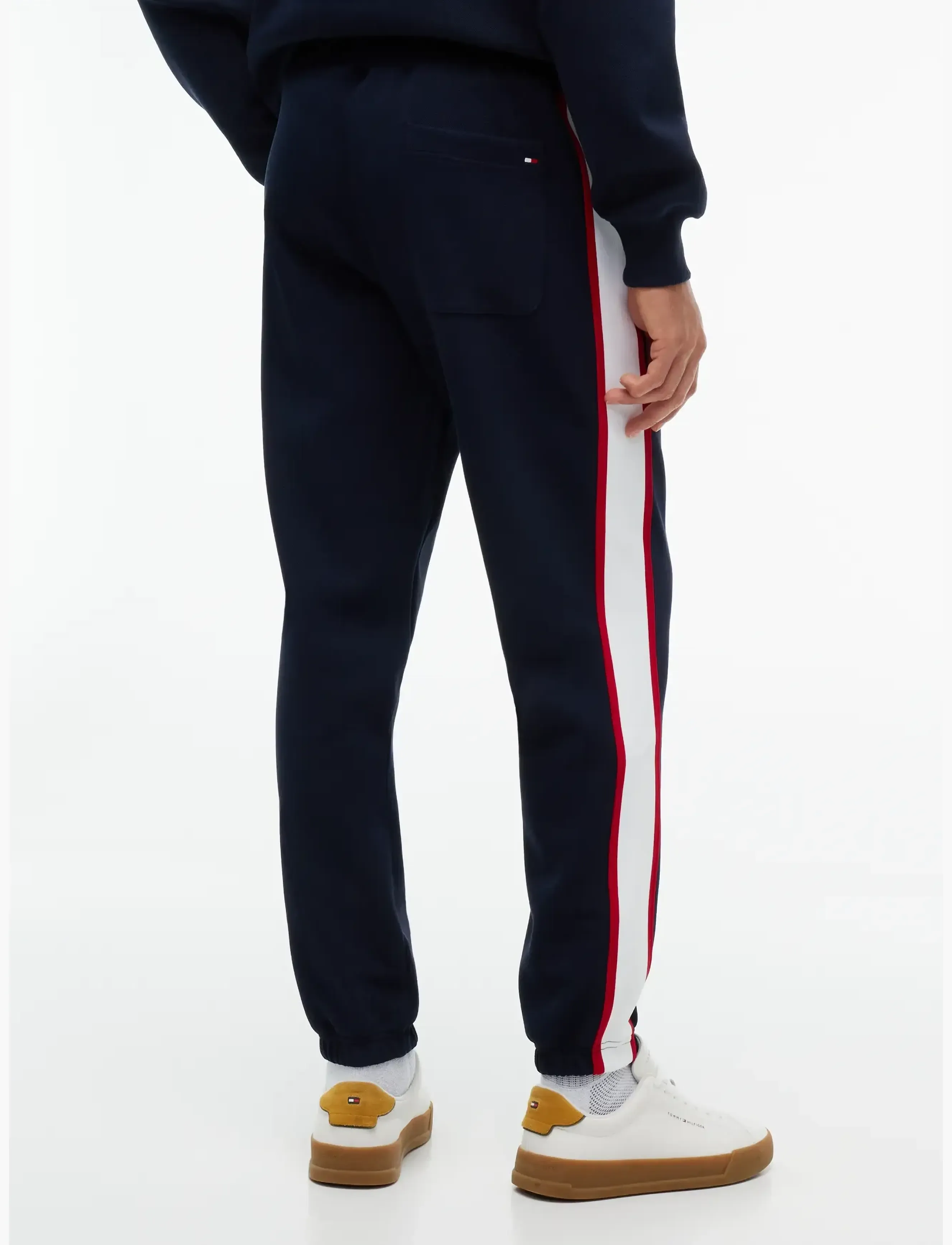 TOMMY HILFIGER Rwb Pique H Bagde Reg Pant byxor herr – bild 2