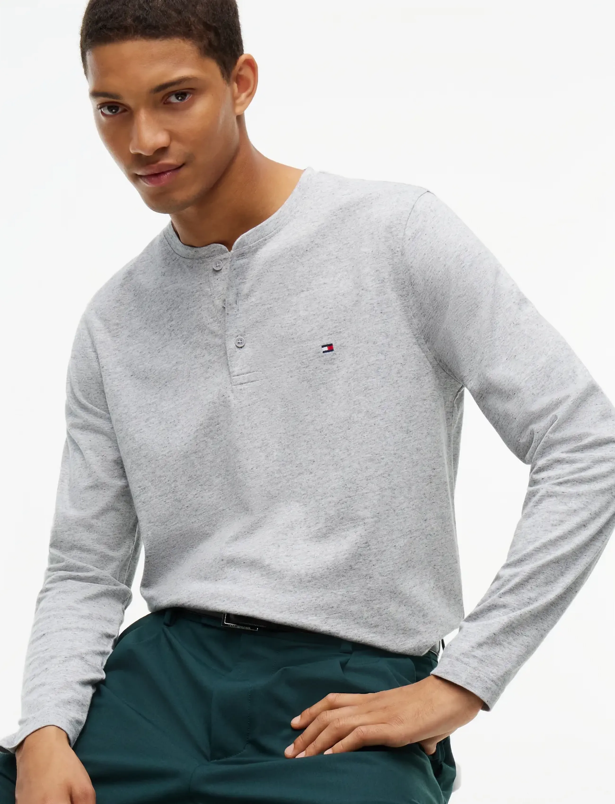 Tommy Hilfiger - ESS JERSEY HENLEY TEE - langärmelige t-shirts - light grey heather - 3