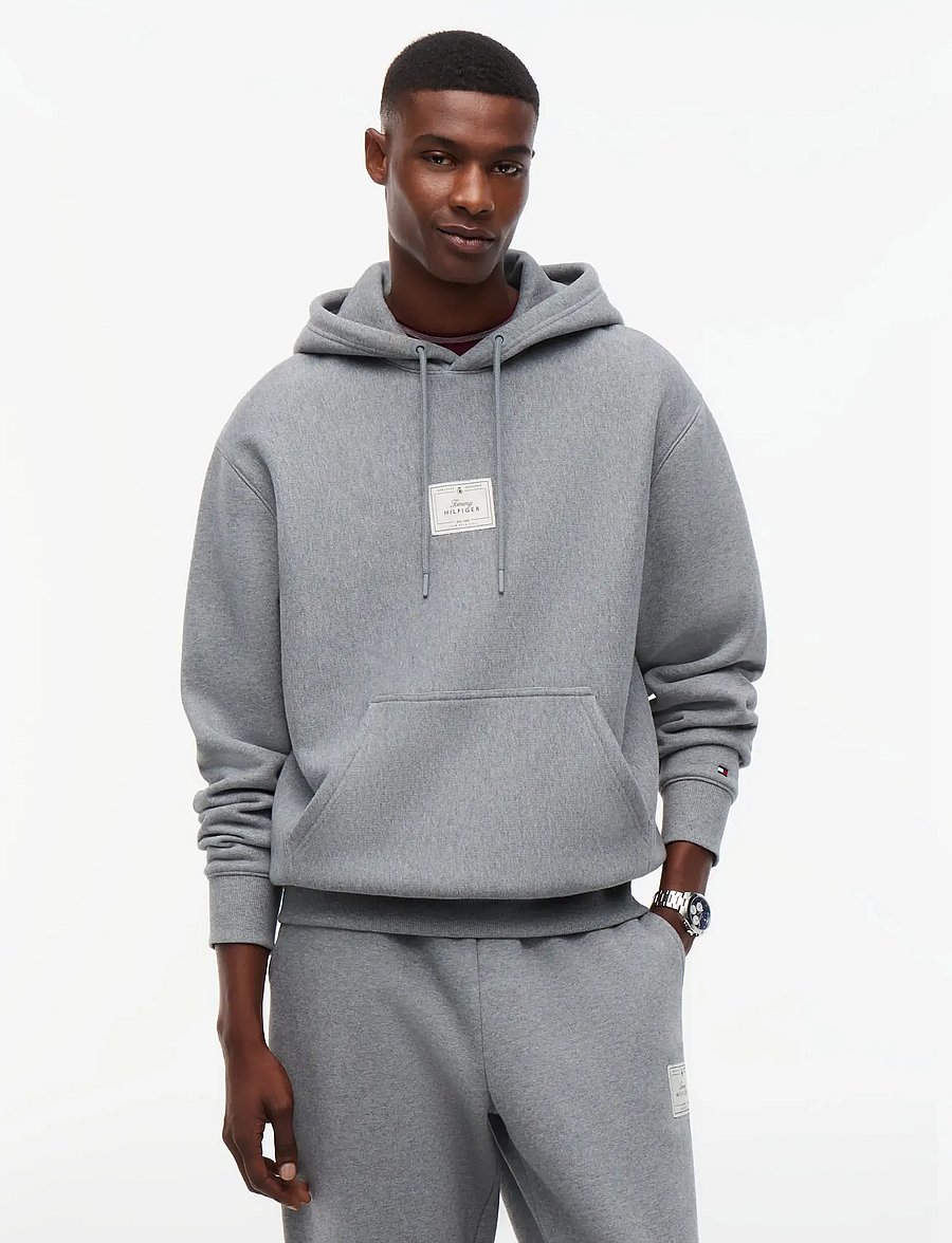 Tommy Hilfiger - SEASONAL GRAPHIC BADGE HOODIE - kapuzenpullover - medium grey heather - 0