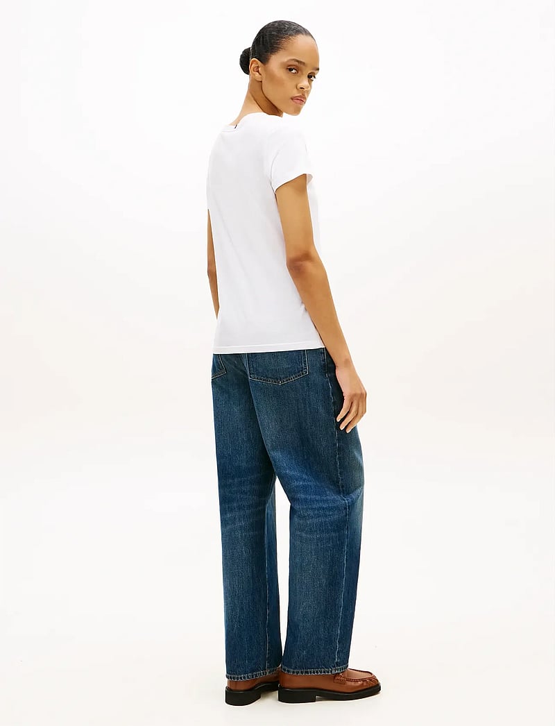 Tommy Hilfiger - HERITAGE CREW NECK TEE - t-shirts - classic white - 3