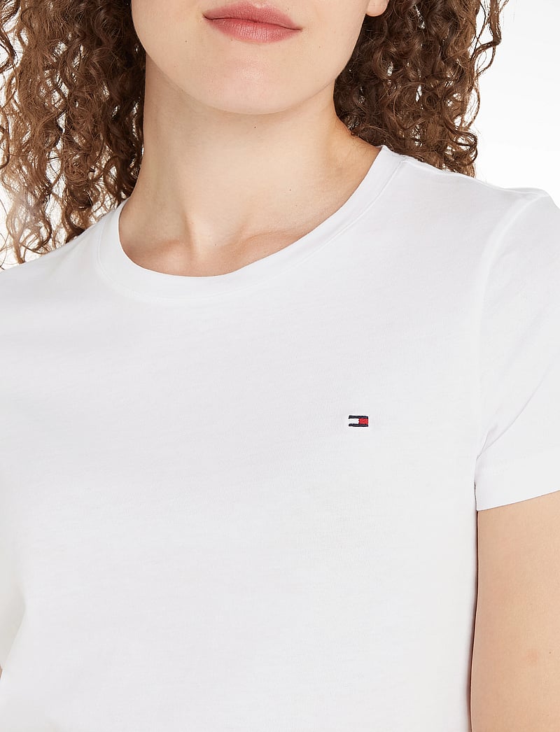 Tommy Hilfiger - HERITAGE CREW NECK TEE - t-shirts - classic white - 5