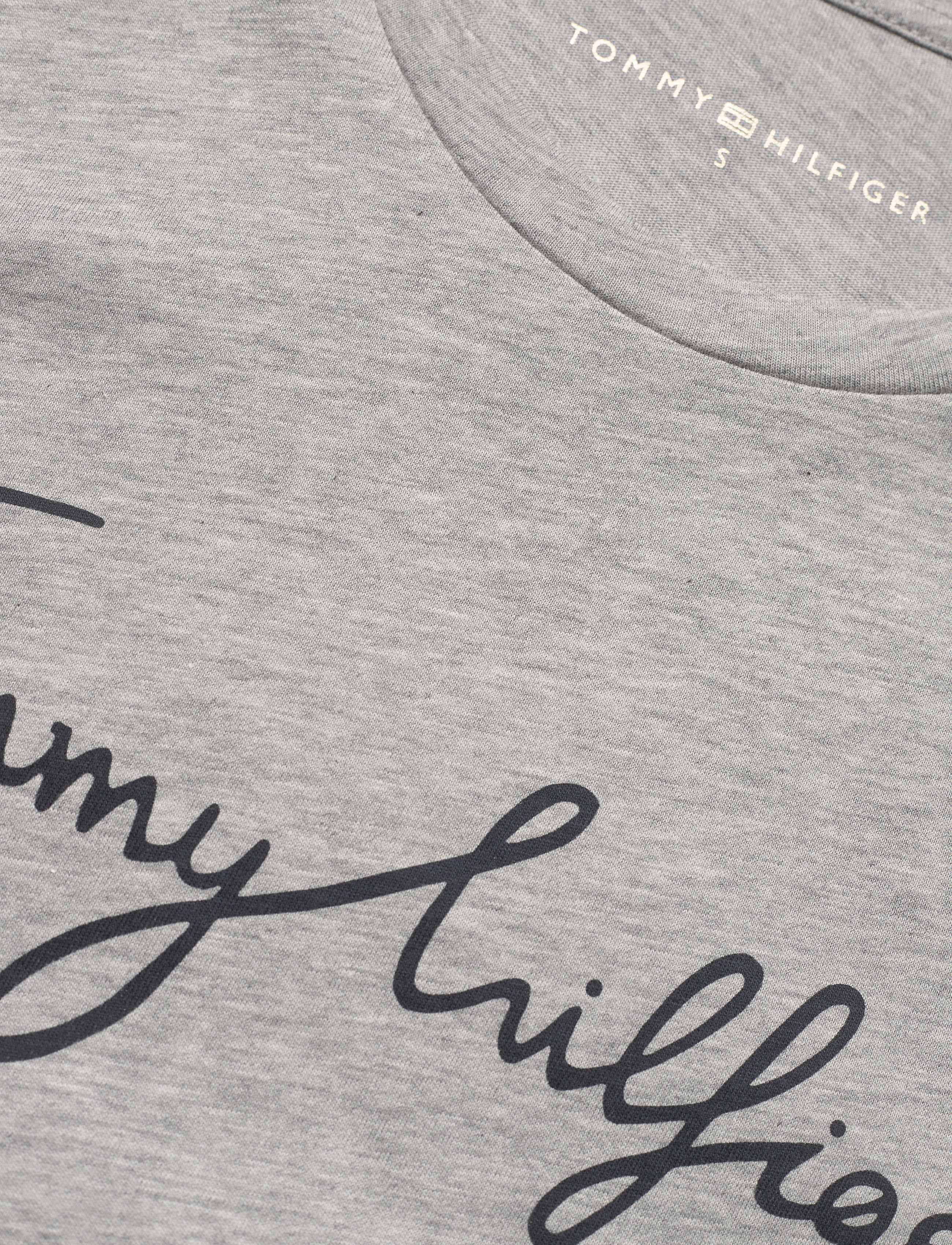 Tommy Hilfiger - HERITAGE CREW NECK GRAPHIC TEE - light grey htr - 2
