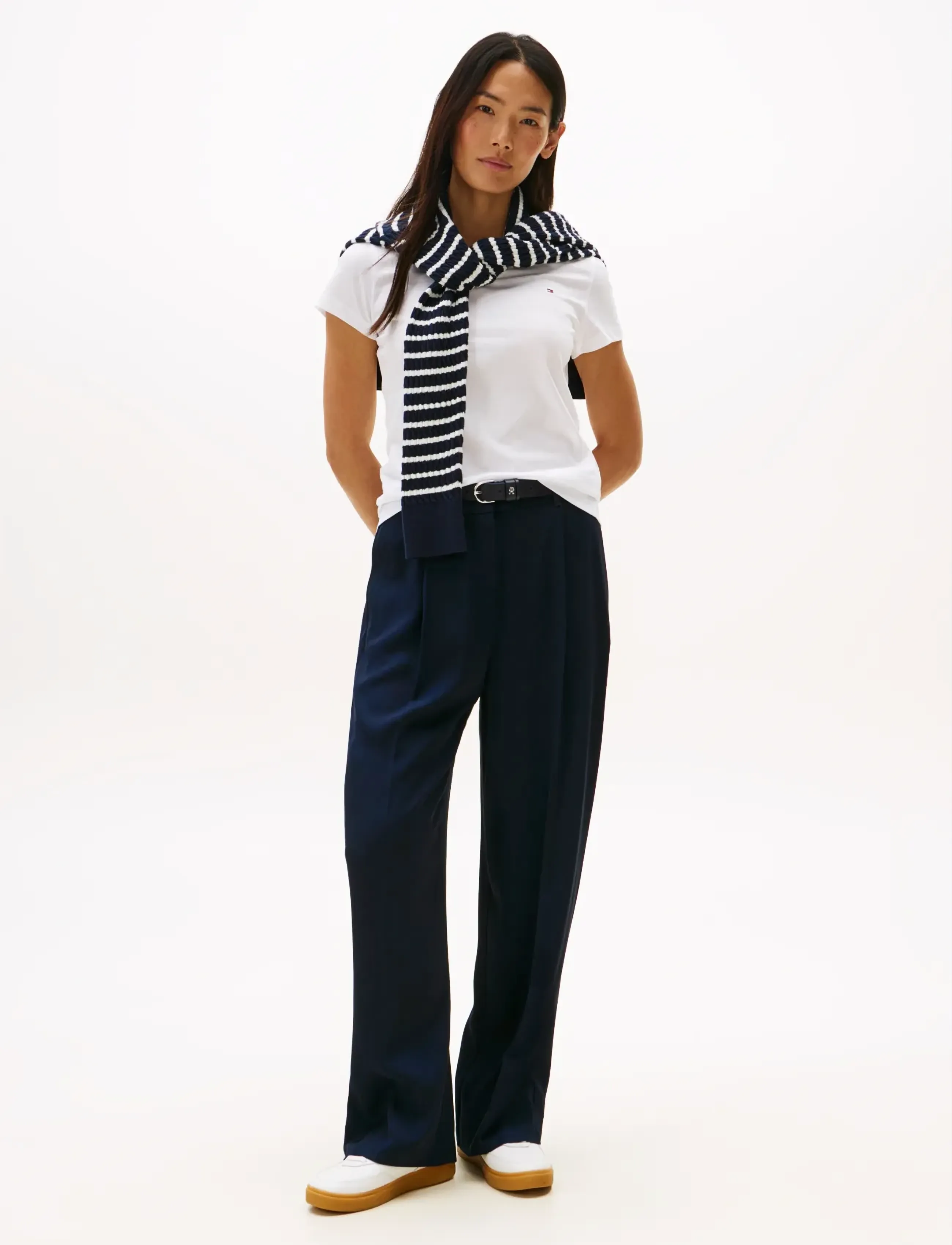 Tommy Hilfiger - HERITAGE V-NECK TEE - t-särgid - classic white - 4