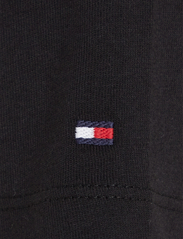 Tommy Hilfiger - HERITAGE HILFIGER C-NK REG TEE - t-shirt & tops - black - 11