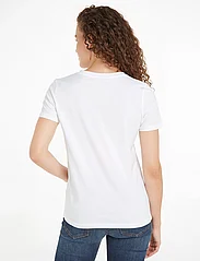 Tommy Hilfiger - HERITAGE HILFIGER C-NK REG TEE - t-shirts & tops - white - 5