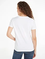Tommy Hilfiger - HERITAGE HILFIGER C-NK REG TEE - t-shirt & tops - white - 6