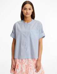 Tommy Hilfiger - ORG COTTON N RELAXED SHIRT SS - lyhythihaiset paidat - breezy blue - 2