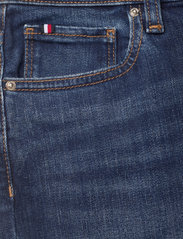 Tommy Hilfiger - GRAMERCY TAPERED HW A IZZA - tapered jeans - izza - 4