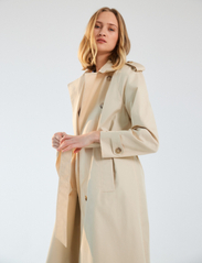 Tommy Hilfiger - 1985 COTTON BLEND DB TRENCH - trench coats - beige - 3