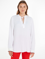 Tommy Hilfiger - VIS CREPE GLOBAL STP BLOUSE - blouses met lange mouwen - th optic white - 2