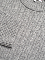 Tommy Hilfiger - CABLE ALL OVER C-NK SWEATER - džemperiai - med heather grey - 2