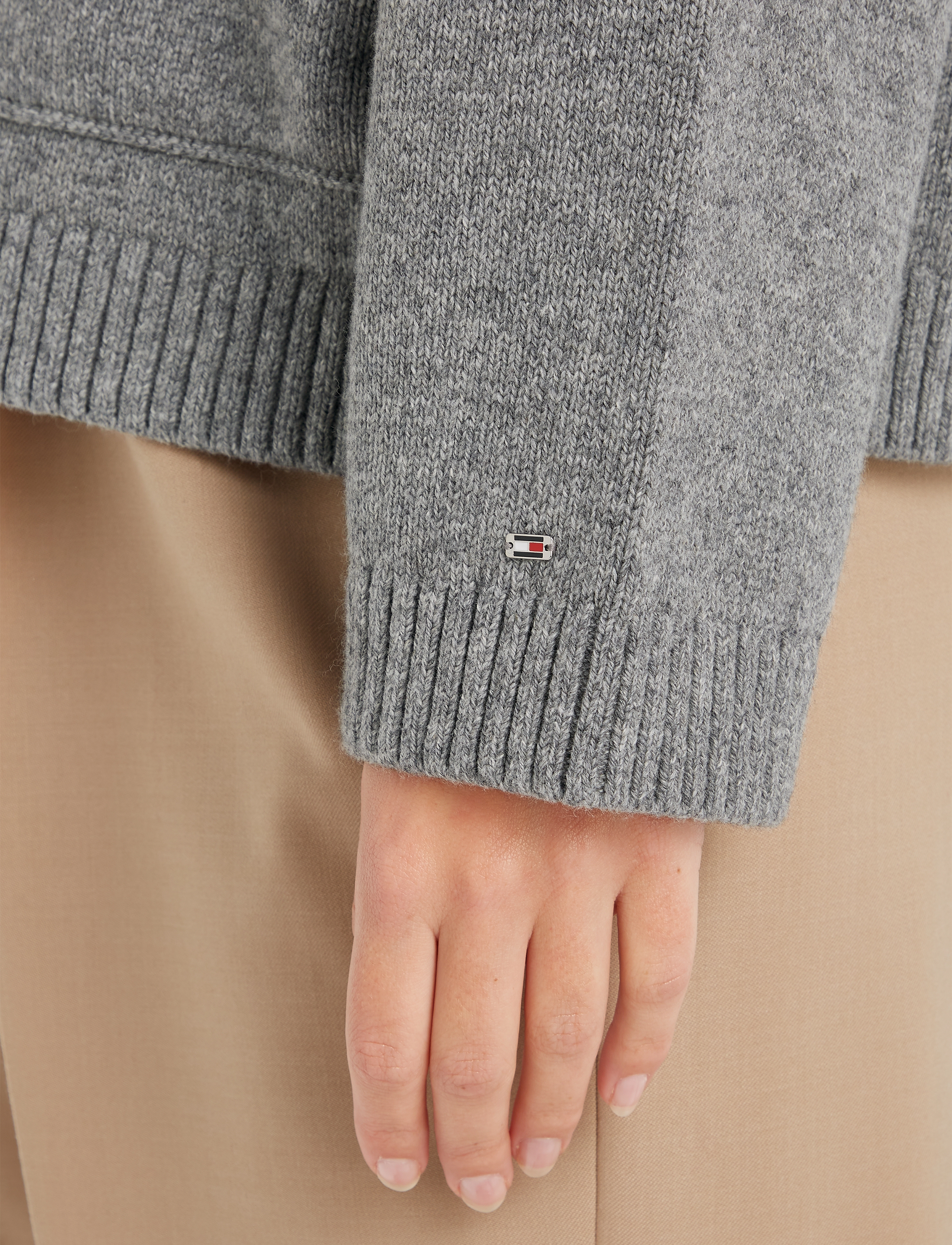 Tommy Hilfiger - OVERSIZED V-NK CARDIGAN - med heather grey - 4