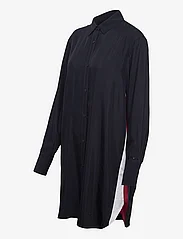 Tommy Hilfiger - PIECED GLB STP SHORT SHIRT DRESS - skjortklänningar - desert sky - 2