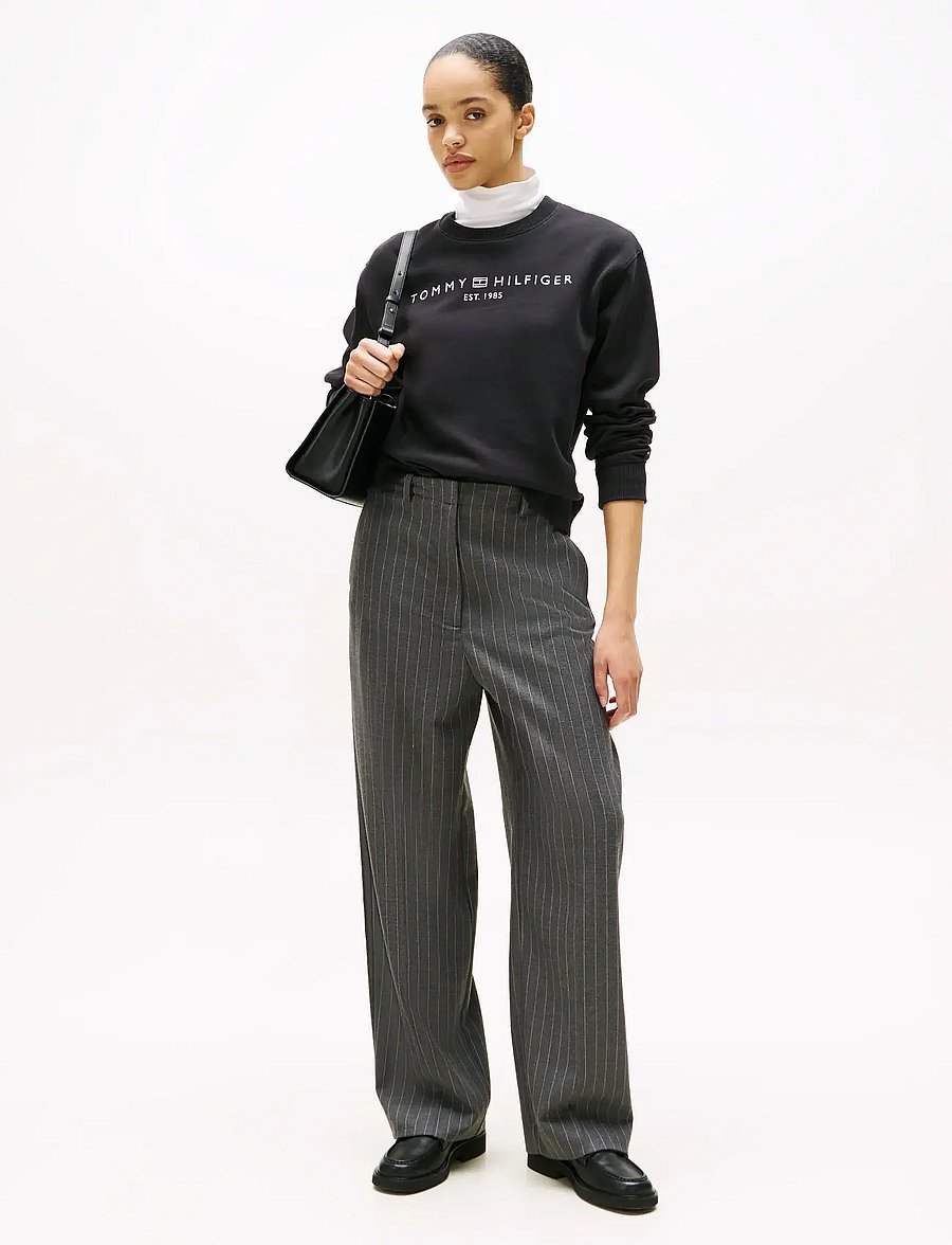 Tommy Hilfiger - MDRN REG CORP LOGO C-NK SWTSHRT - igapäevane stiil - black - 2