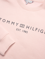 Tommy Hilfiger - MDRN REG CORP LOGO C-NK SWTSHRT - sweatshirts & kapuzenpullover - whimsy pink - 2