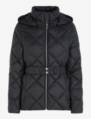 ELEVATED BELTED QUILTED JACKET - BLACK