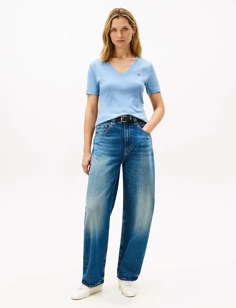 Tommy Hilfiger - CODY SLIM V-NK S/S T-SHIRT - t-shirts - clear water - 2