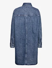 Tommy Hilfiger - DNM LS SHIRT DRESS LEA - džinsa kleitas - lea - 1