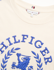 Tommy Hilfiger - REG CREST C-NK TEE SS - t-shirts - calico - 5