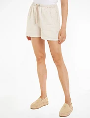 Tommy Hilfiger - PULL ON CASUAL LINEN SHORT - casual shorts - light beige - 1