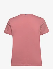 Tommy Hilfiger - REG C-NK SIGNATURE TEE SS - t-shirts - teaberry blossom - 1