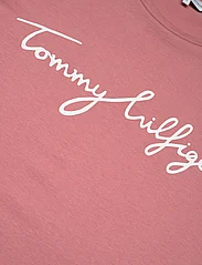 Tommy Hilfiger - REG C-NK SIGNATURE TEE SS - t-shirts - teaberry blossom - 2