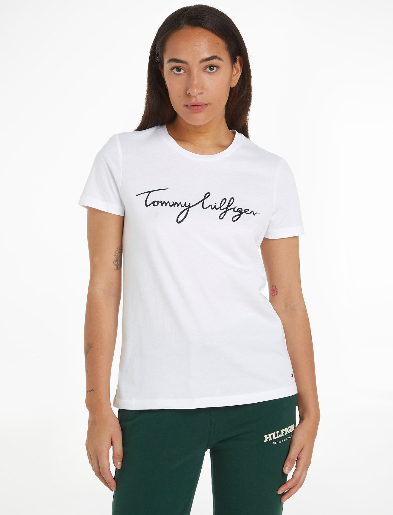Tommy Hilfiger - REG C-NK SIGNATURE TEE SS - t-shirts - th optic white - 1