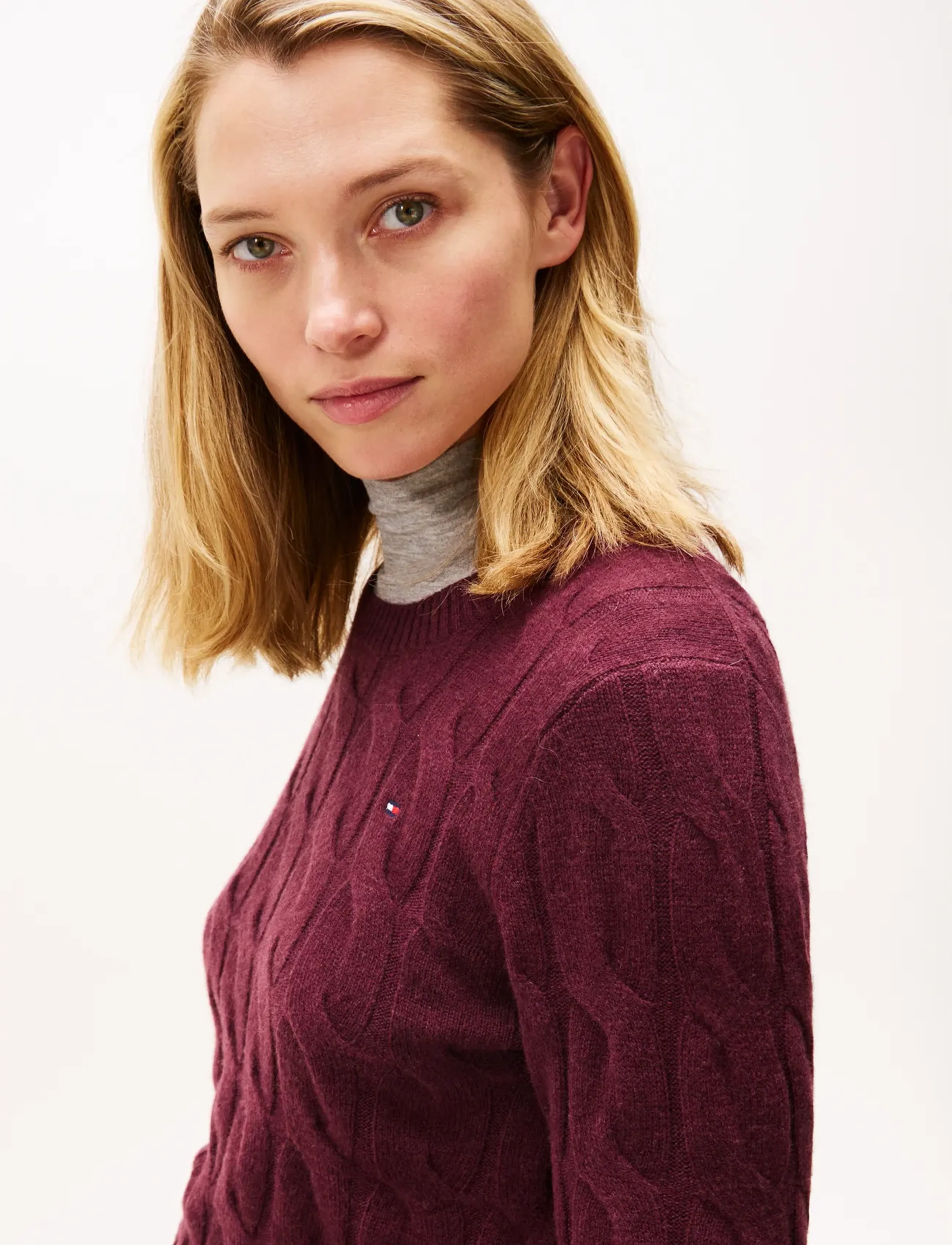 Tommy Hilfiger - SOFT WOOL CABLE C-NK LS SWT - neulepuserot - deep burgundy - 4