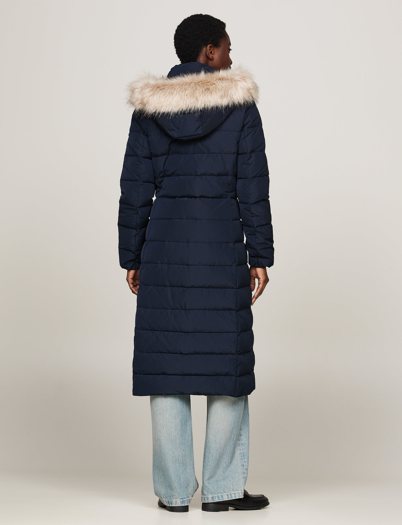 Tommy Hilfiger - HERITAGE DOWN TYRA MAXI WITH FUR - dunfrakker - desert sky - 4