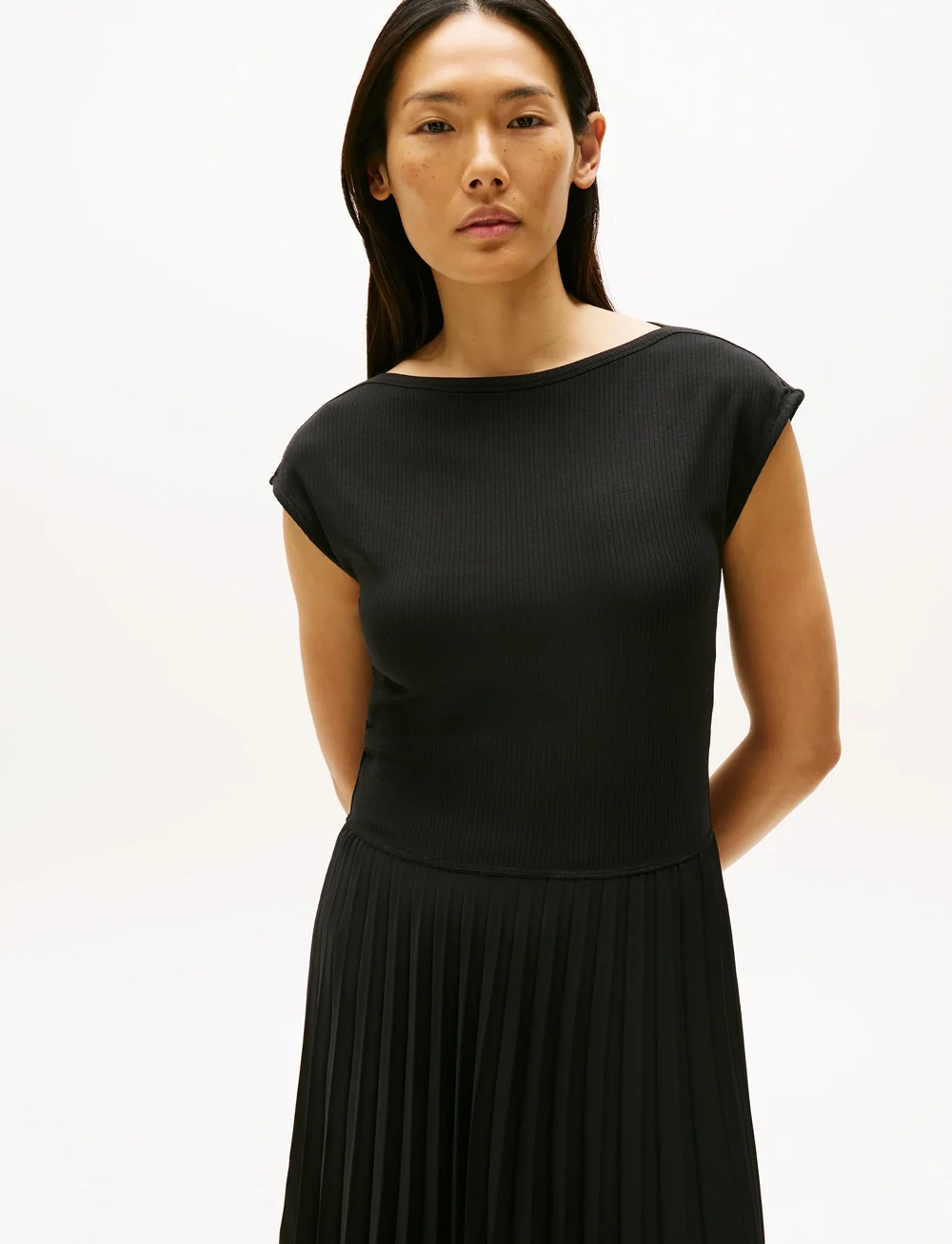 Tommy Hilfiger - 5X2 RIB MIDI F&F DRS - sukienki do kolan i midi - black - 4