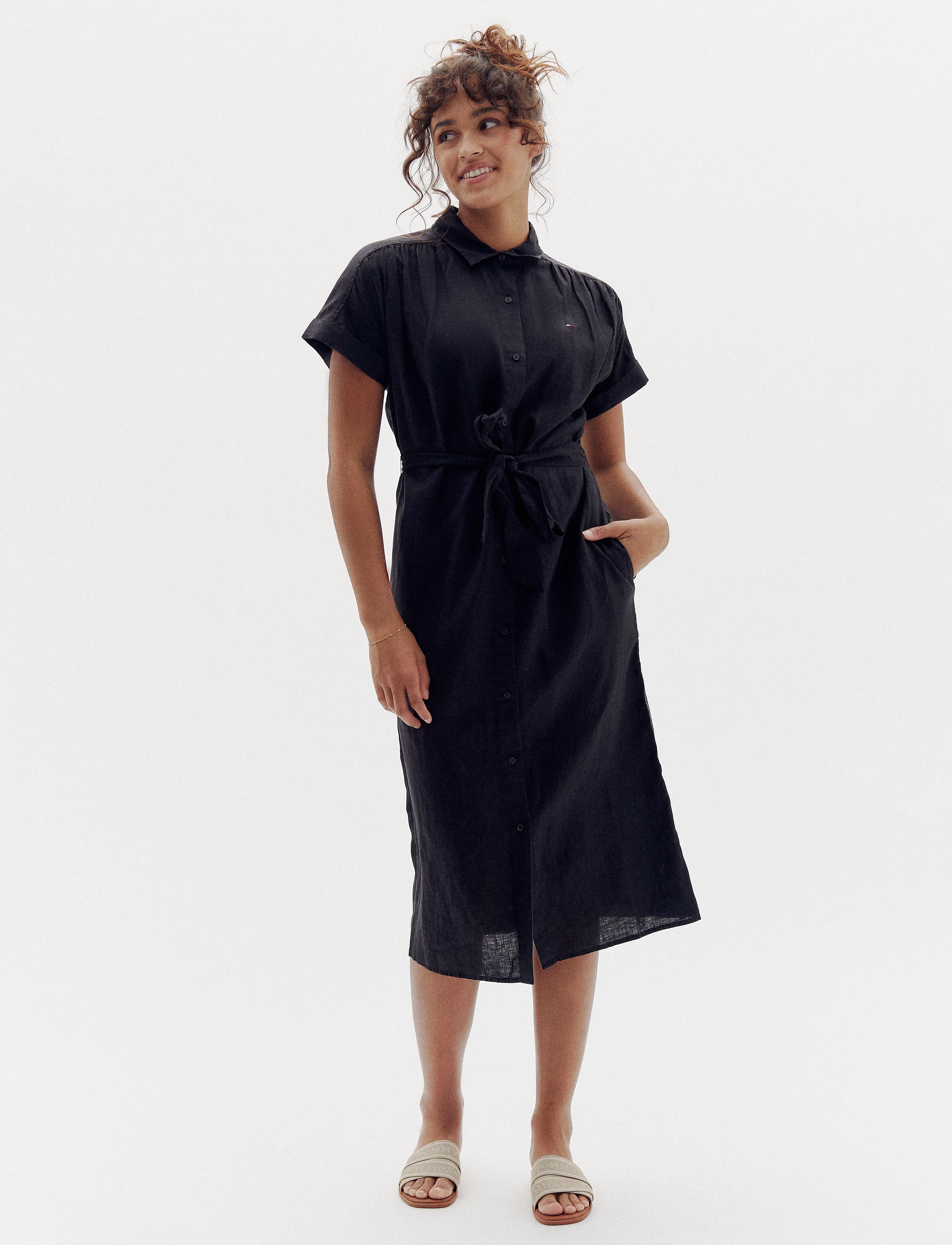 Tommy Hilfiger ESS LINEN S/S MIDI SHIRT DRESS - Hverdags stil - BLACK / black