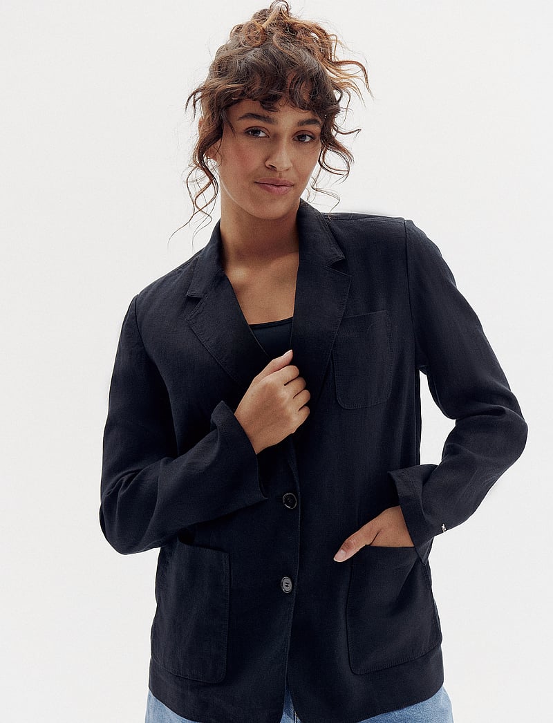 Tommy Hilfiger - ESS LINEN REGULAR SB BLAZER - enkelknäppta kavajer - black - 0