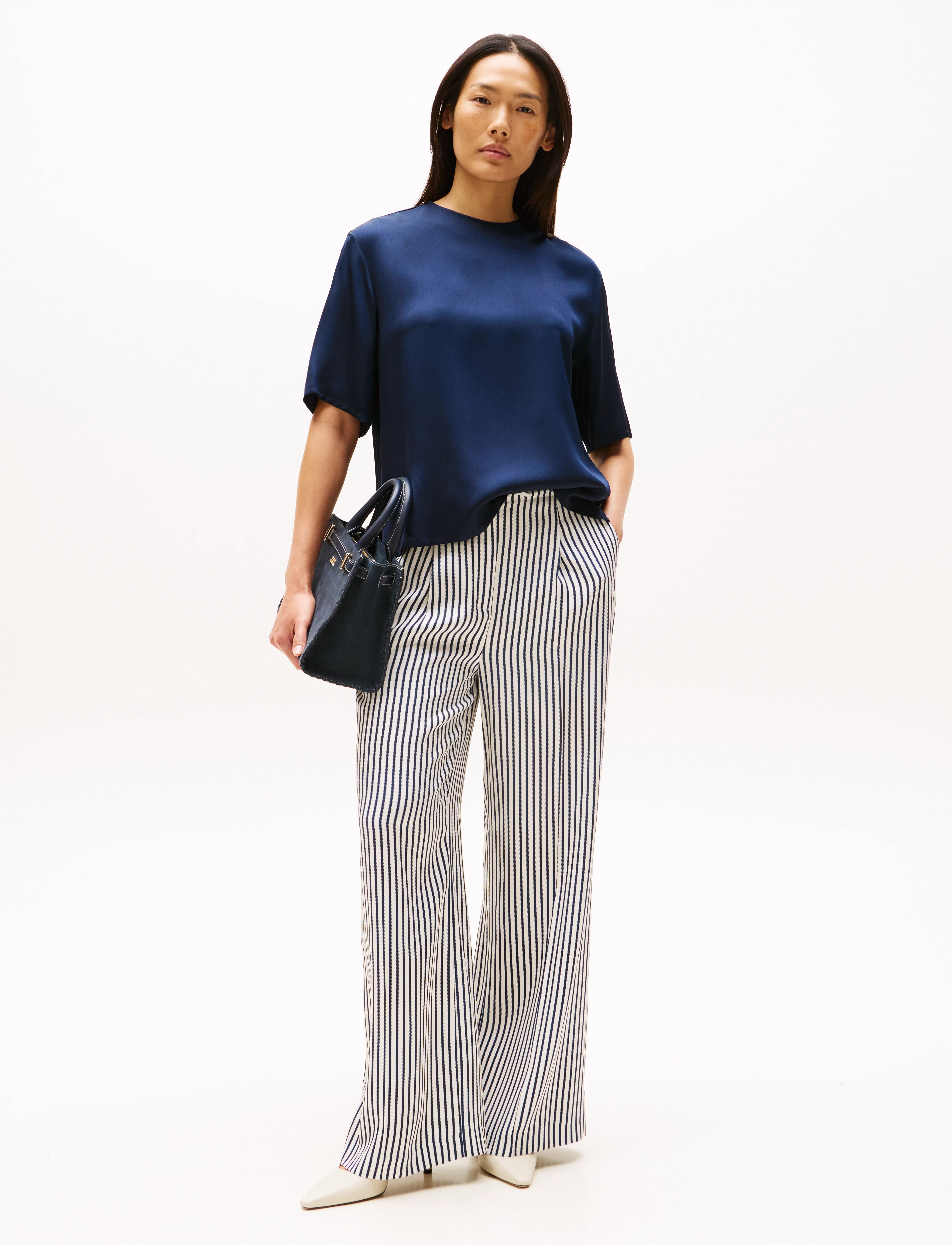 Tommy Hilfiger - SATEEN C-NECK RELAXED T-SHIRT - dark night navy - 2