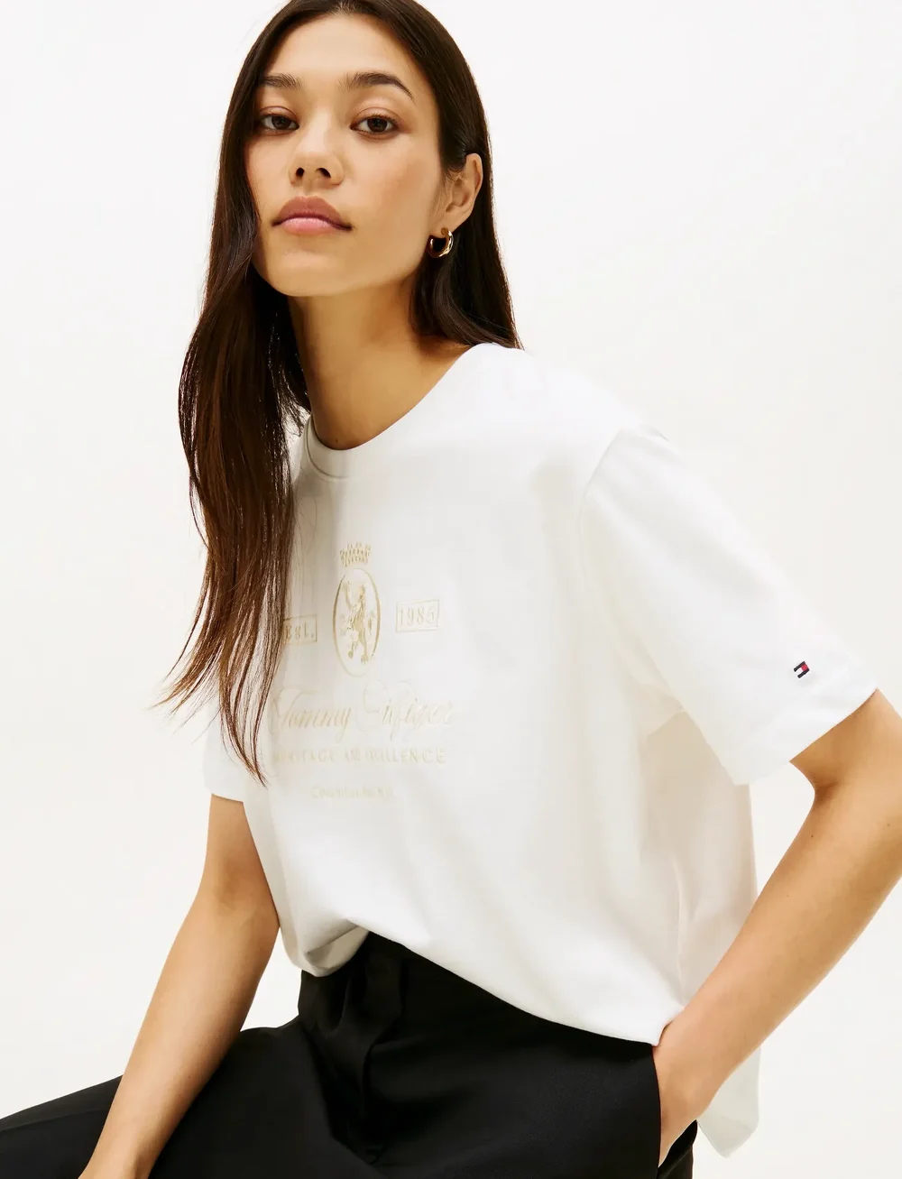 Tommy Hilfiger - VARSITY CREST RLX SS TEE - t-shirts - ecru - 4