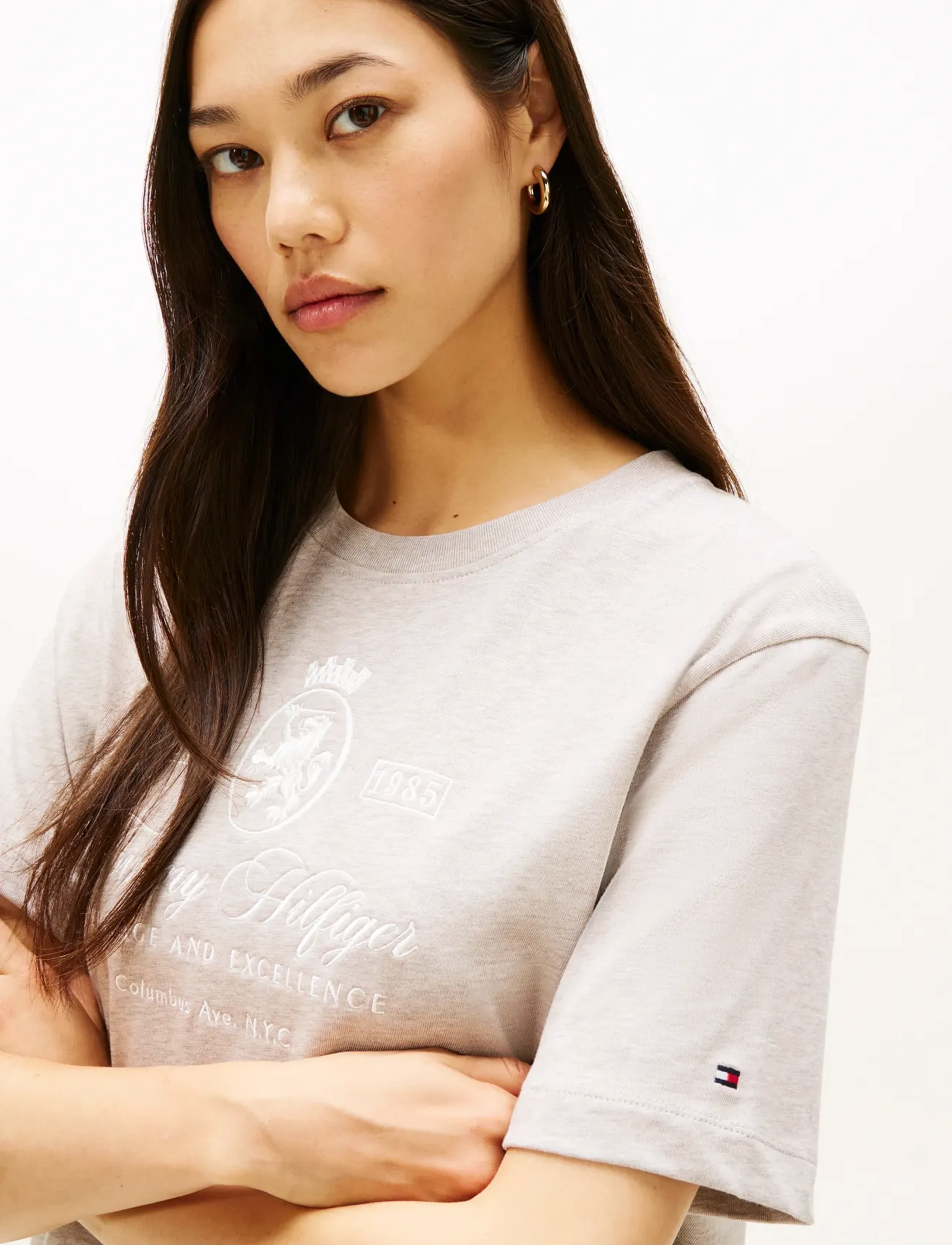 Tommy Hilfiger - VARSITY CREST RLX SS TEE - t-shirts - heathered pebble - 4