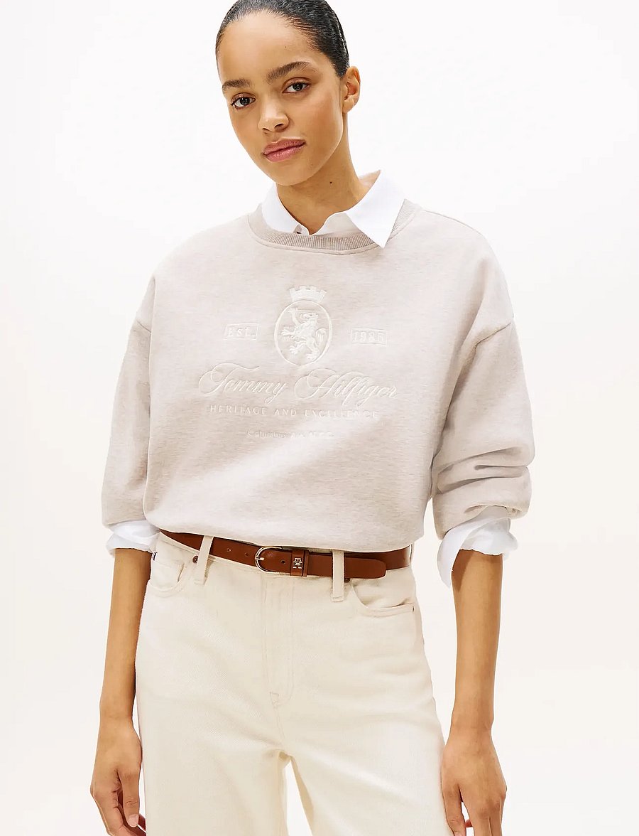Tommy Hilfiger - VARSITY CREST FLEECE SWTSHRT - sweatshirts - heathered pebble - 0