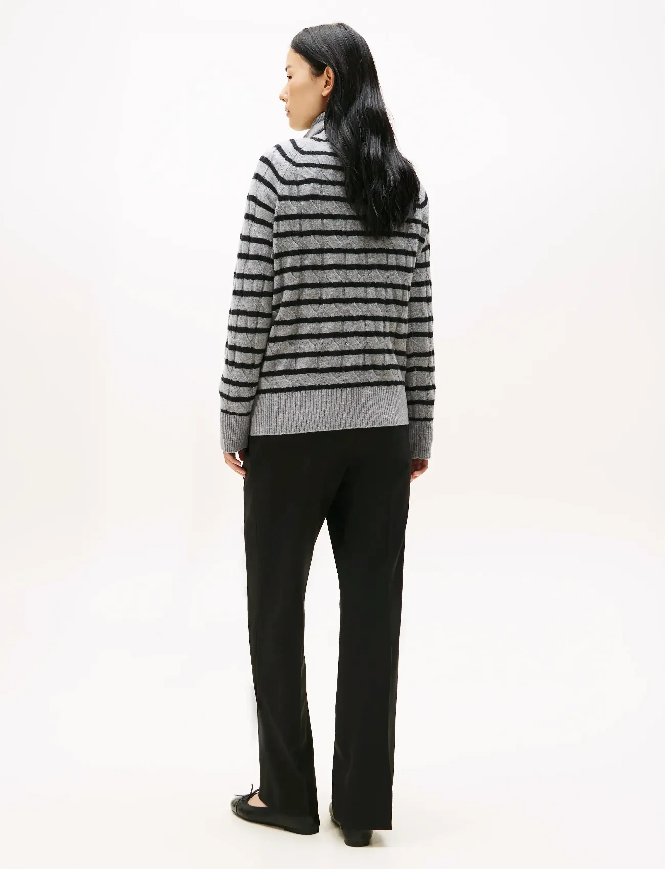Soft Wool Cable Roll-Nk Ls Swt 3