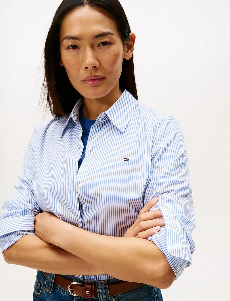 Tommy Hilfiger - ESS POPLIN REGULAR SHIRT - langærmede skjorter - hugh stp/ blue - 4