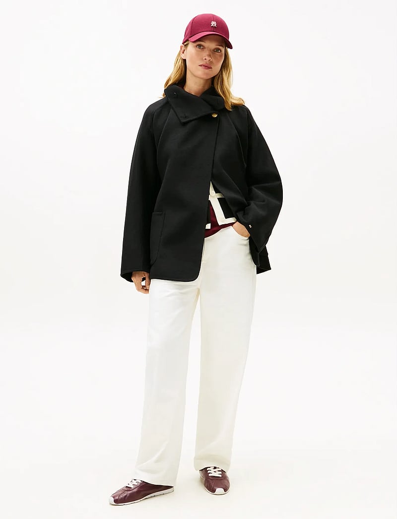 Tommy Hilfiger - DF WOOL GB FUNNEL NK COAT - villased mantlid - black - 2