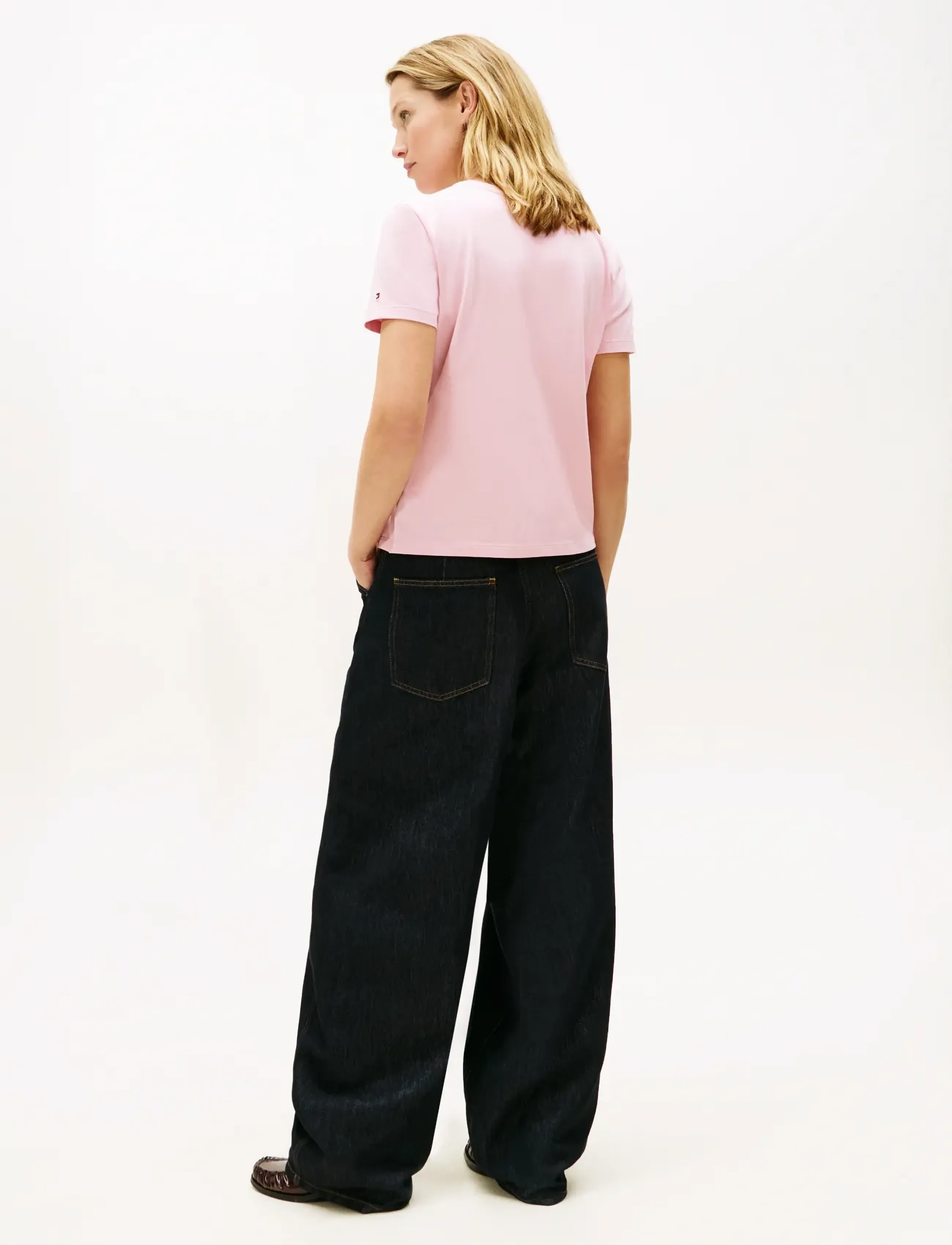 Tommy Hilfiger - TH SCRIPT REG C-NK SS TEE - laveste priser - bonita pink - 3