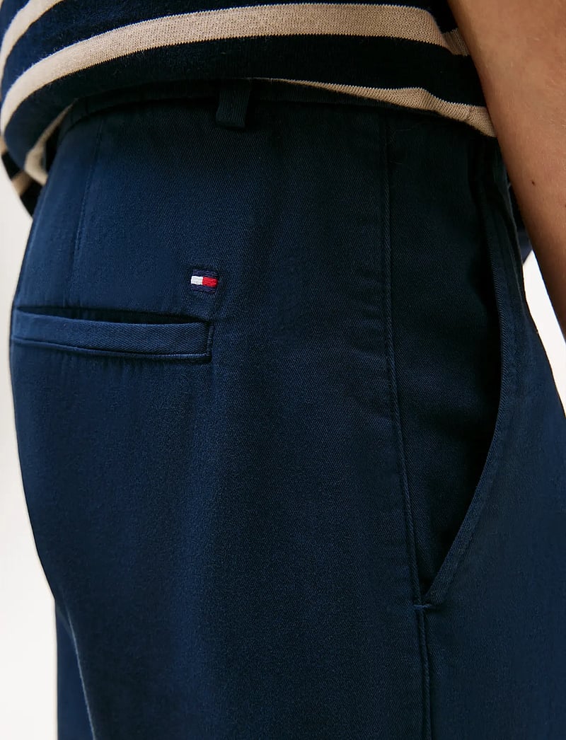 Tommy Hilfiger - STRETCH GMD SLIM STRAIGHT CHINO - chino püksid - dark night navy - 5