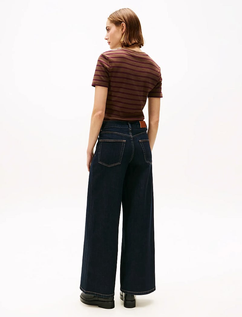 Tommy Hilfiger - DNM RINSE 70s WIDE LEG HW - hosen mit weitem bein - rinse - 2