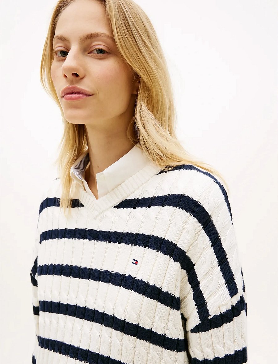 Tommy Hilfiger - CO CABLE MID GG RLX LS V-NK SWT - stickade tröjor - ivory petal dark n navy stp - 4