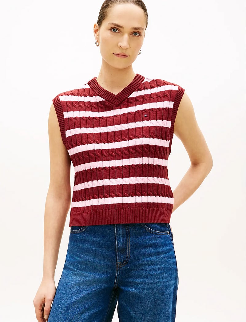 Tommy Hilfiger - CO CABLE MID GG V-NK VEST - gestrickte westen - liberty red classic pink stp - 0