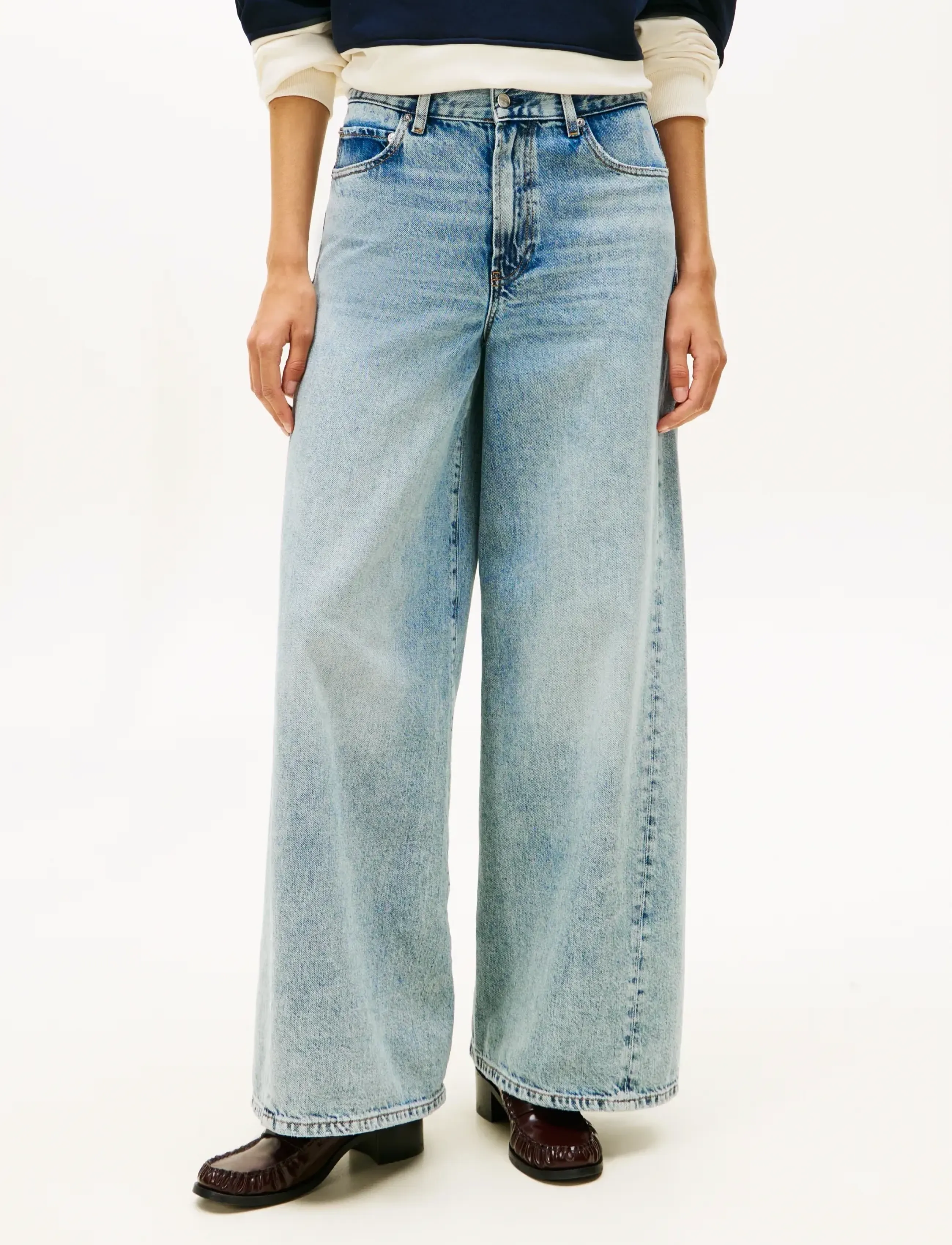 Tommy Hilfiger DNM GLIS 70s WIDE LEG HW TWIST - Transitional Layering - GLIS / blue